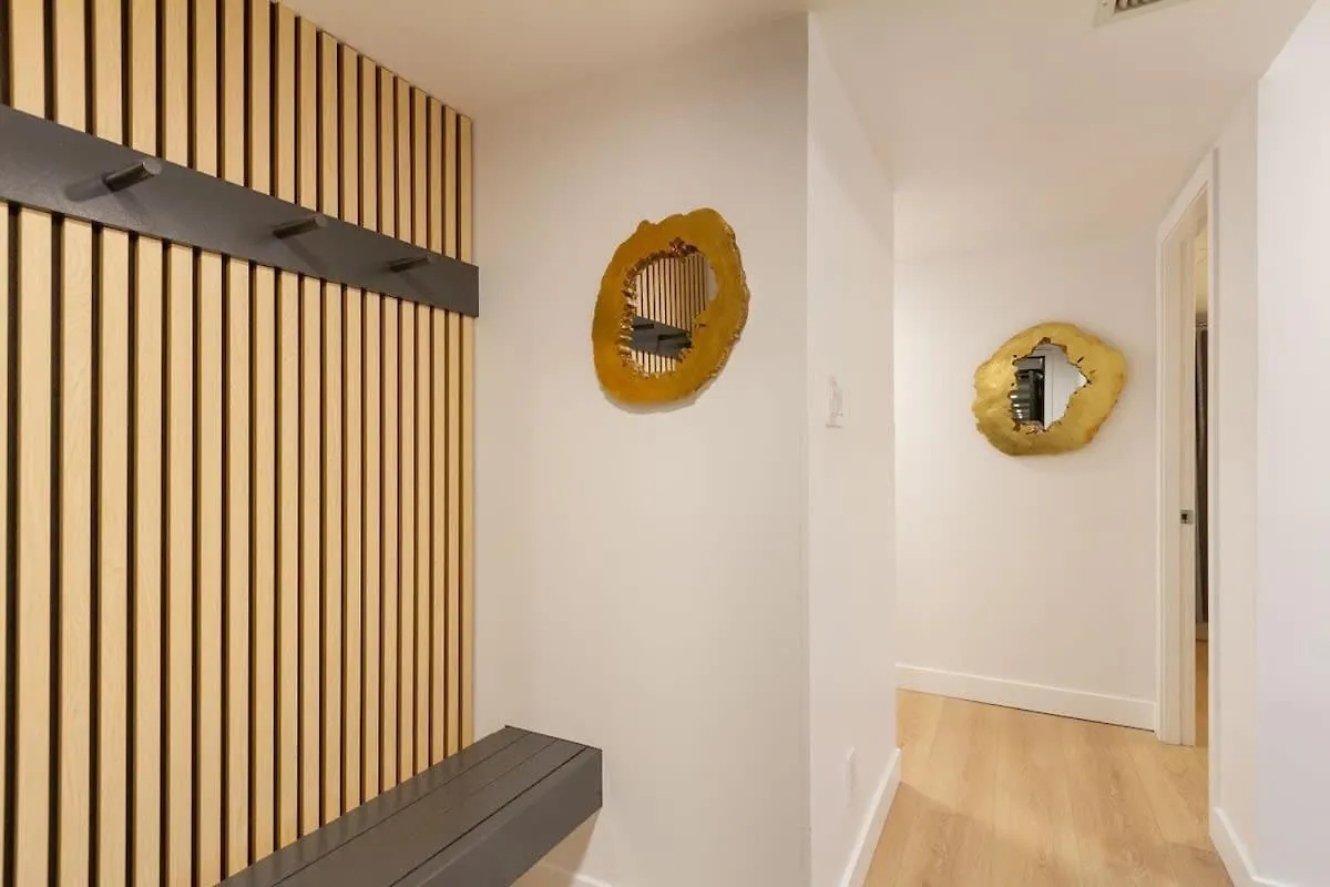 Renovated 2Bed-2Bath In Village With Pool, Hot Tub, And Sauna Whistler Holiday home